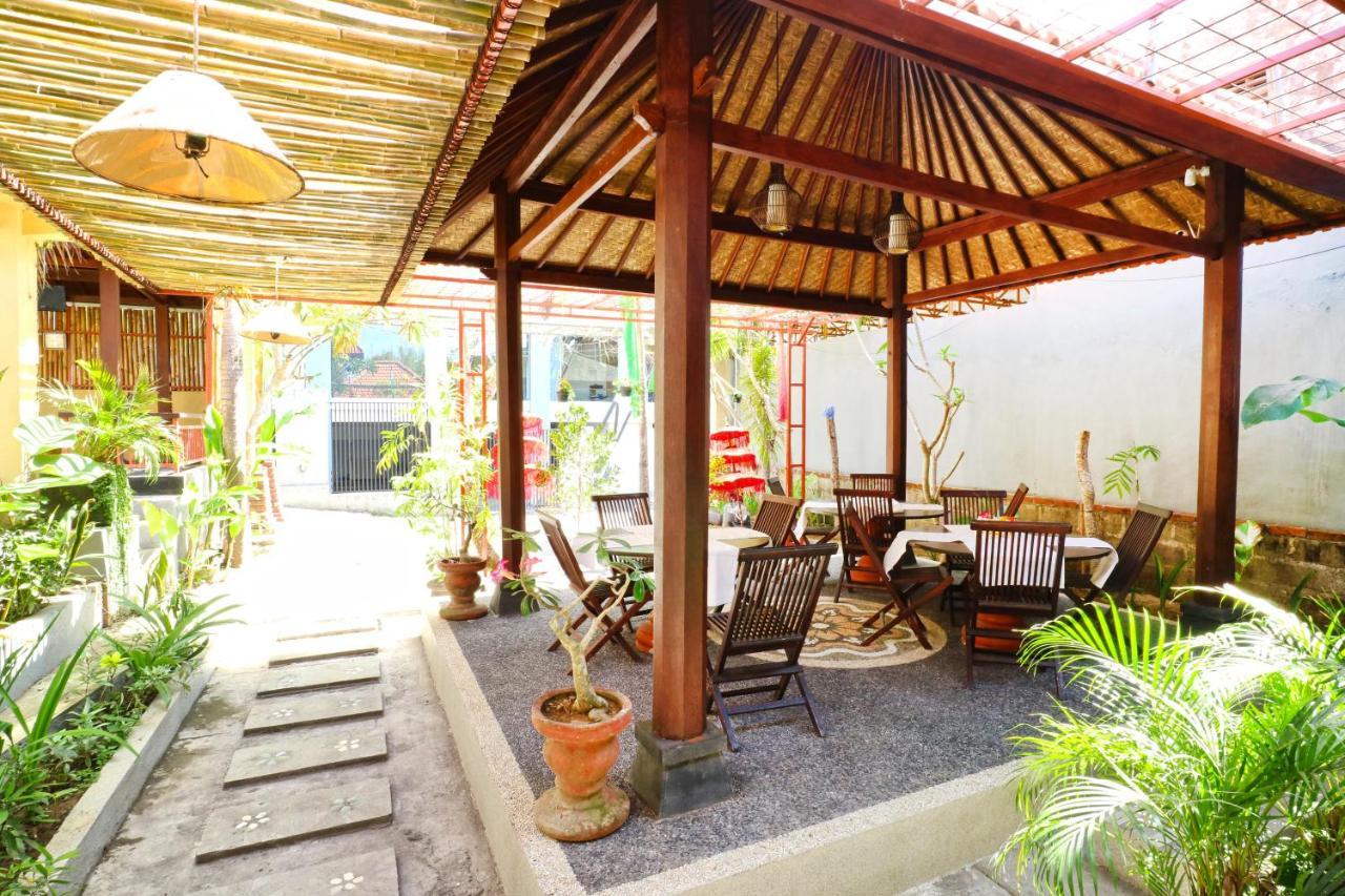 Taste Of Bali Hostel Kuta Lombok Eksteriør billede